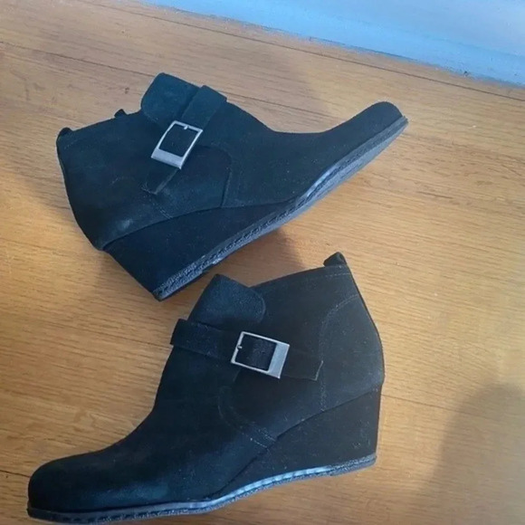Franco Sarto Black Suede Wedge Booties - Picture 8 of 16